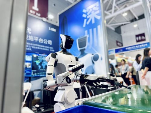 睿爾曼分揀機(jī)器人驚艷亮相2026深圳工業(yè)展，北京網(wǎng)絡(luò)技術(shù)服務(wù)賦能智能制造新高度